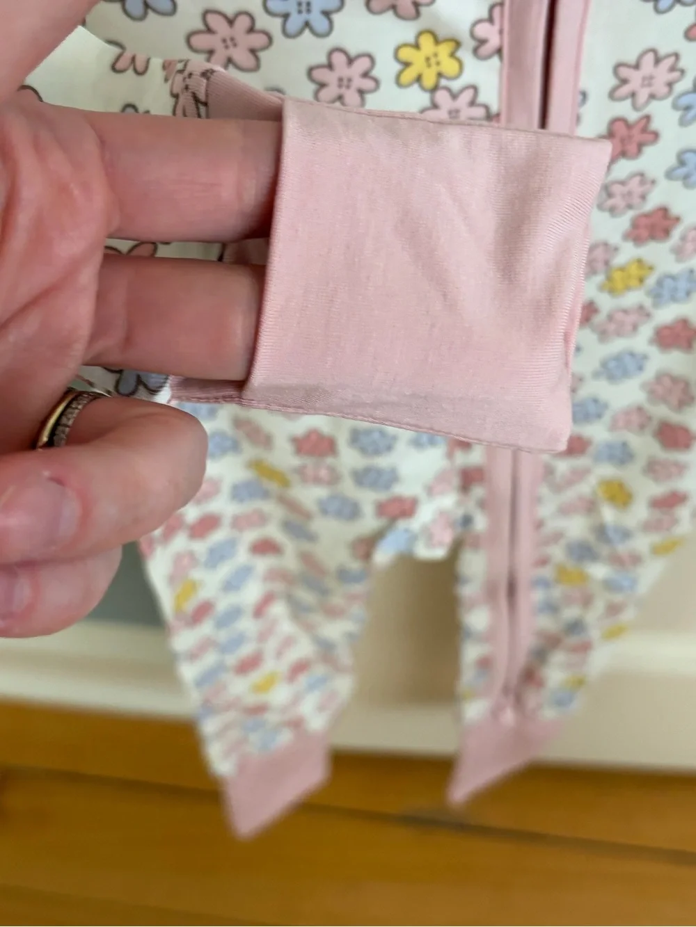 NWT Angel Dear Light Pink Multicolor Daisy Print Convertible Foot Romper Pajama